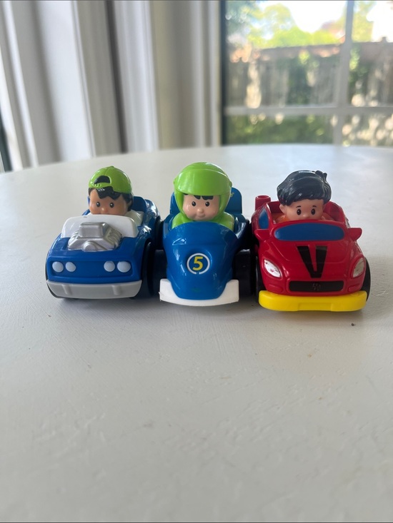 Other - 5/$25 💛Little People Wheelies